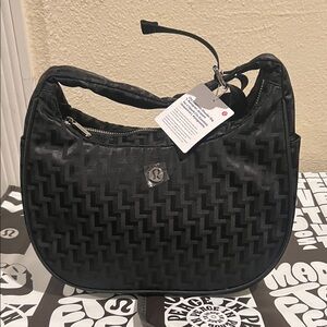 City essential shoulder bag 4L monogram jacquard